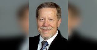 Everett Magee's Instagram, Twitter & Facebook