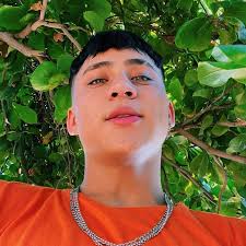 Eddi Perez (eddidaniel2)