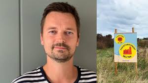 Kommune vil have Gabriel og 12 andre til at fjerne protestskilte mod  feriepark: 'De vil lukke munden på os'