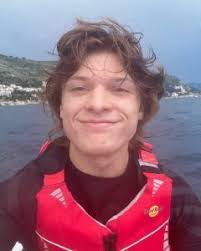 Jason Bott's Instagram, Twitter & Facebook