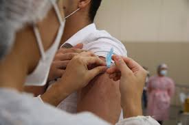 Fases da imunização e seus critérios de priorização. Mais De 300 Mil Pessoas Ja Receberam A 2Âª Dose Da Vacina Contra Covid 19 Em Fortaleza Ceara G1