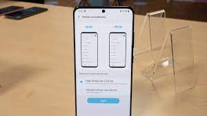 Android 9.0 (pie), upgradable to. How To Turn On The 120hz Display Refresh On Samsung S Galaxy S20 Plus And Ultra Phonearena