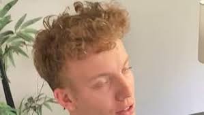 Amazon.com: HP 17 Laptop PC, 11 Generation Intel Core, 4 GB RAM, 256 GB  SSD, UHD Graphics, 17.3" HD+ Display, Windows 11 Home, Wi-Fi & Bluetooth  Combo, 7 Ports, Long Battery Life,