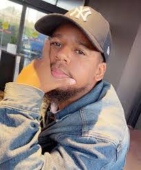 Lamont Lewis's Instagram, Twitter & Facebook