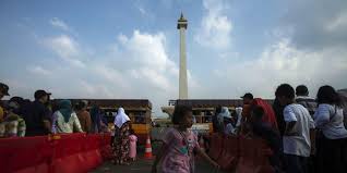 Check spelling or type a new query. Libur Lebaran Di Monas Banyak Orang Tua Anak Anak Terpisah Dari Keluarganya Merdeka Com