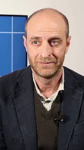 Juan Alcaide: «Intento hacer visible aquello que es invisible»