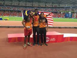 Khairy jamaluddin speaking about coronavac vaccine in mandarin! Khairy Jamaluddin On Twitter With Athletics Heroes Irfan Nauraj Seagames2015 Because Height Is Relative Http T Co Eqok33bph0