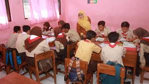 Seleksi pppk, 305 pemda serahkan usulan ke kementerian panrb. Pemerintah Tak Masukkan Guru Ke Formasi Cpns 2021 Pgri Jatim Karepe Dewe