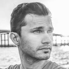 Actors, artists, directors, filmmakers and events in the news May 15-21,  2022