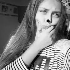 elisa adam (elisaadam13)