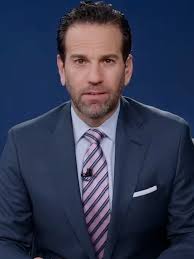 Los astronautas de la NASA Butch Wilmore y Suni Williams salieron de l...