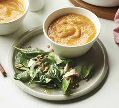 Pour 1.2 l water into a pot and bring to a boil. Egg Trio Soup With Spinach 3 Trio Eggs With Spinach Spinach Egg Asian Recipes Whisk The Eggs And Cheese Together In A Soup Tureen Or Deep Bowl Riechert