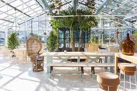 El Restaurante De Cristal El Invernadero En Los Penotes Madrid Hogar Ecologico Restaurante Al Aire Libre Architectural Digest