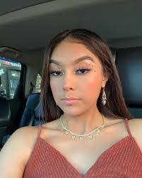 Stephanie Avila's Instagram, Twitter & Facebook