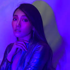 love nuts 🥜 photo by Lisa #kol #shenzhen #toronto #asiangirls #songwriter  #dancer #instagood #portrait #hkig #singer #自拍#데일리룩#셀픽 #hkgirls #vegan  #セルフネイル#852 #愛#写真好きな人と繋がりたい#셀카#굿밤#