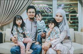 Explore irine nadia's biography, personal life, family and real age. Mudahnya Perkongsian Teknik Rutin Supaya Anak Mudah Tidur Awal Dari Irine Nadia Marcello