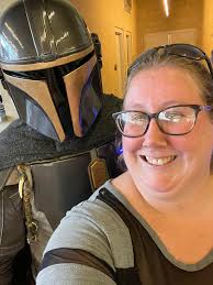 Hi all! I just wanted to introduce myself. I'm Stephanie and I love horror  movies and anything that scares me like haunted houses and corn mazes.