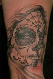 Sugar skull dia delos muertos tattoo on leg for women. Dia De Los Muertos Tattoo Dia De Los Muertos Muerte Tatuajes Impresionantes
