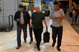 Hasan basri wakapolda mana / kapolda jateng sop manajemen kontijensi covid 19 di kudus jadi role model beritasatu my id berita satu author juni 25. Hendak Kabur Ke Singapur Bang Hasan Ditangkap Di Bandara Hasanuddin Info Sulsel