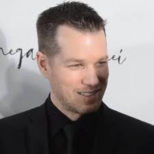 Brenton Hoffmann's Instagram, Twitter & Facebook