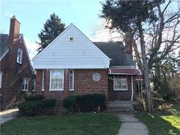 Rent To Own Fordham St Detroit Mi 3bd1ba 15 900 Rent To Own Homes House Styles Foreclosures