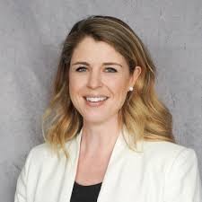 Sara Gilson's Instagram, Twitter & Facebook