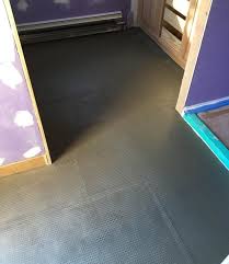 .plywood subfloors, linoleum/vinyl subfloors, and tile subfloors when installing new tile flooring. Best Subfloor For Ceramic Tile