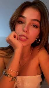 Amanda Tarin's Instagram, Twitter & Facebook