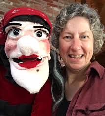 Ada considers firing Mrs. over fortune teller suggestion