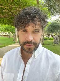 Here's the second side of my brand new A3 poster! To get your signed  poster, head over to PledgeMusic and get pledging but be quick! Quantities  are limited. Pledge here: http://bit.ly/1GtoGpX