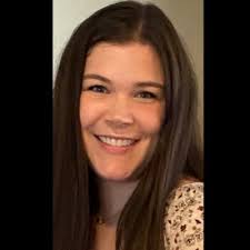 After having to keep this secret hostage for the past month, I'm so excited  to finally be able to share that Dash of Social now has its very own office  in Marshfield,