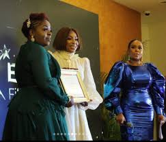 The walk of fame will run from 5pm to 6.30pm while the awards ceremony will run from 7pm to 10pm. Nace0ot16zd2em