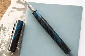 Following The Success Of Our Conklin Nighthawk Collection We Re Pleased To Introduce The Conklin Classic Collection Br Br Fountain Pen Ink Fountain Pen Pen