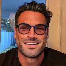 Happy Birthday, Pedro Espada! Wishing the incredible voice of Voyage an  amazing year ahead. Leave your comments and let's celebrate him together.