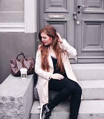Her blog fashionmonger talks about fashion, beauty and lifestyle. Die Besten Modebloggerinnen Und Fashion Blogger Deutschland Ann Vivien