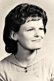 Sarah Pilger's Instagram, Twitter & Facebook