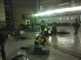 London — the world has been horrified by the young ages of many of the victims in the manchester bombing, but on wednesday, attention. Heroic Dad Describes Seeing Manchester Suicide Bomber S Body As He Rushed To Give First Aid To Victims