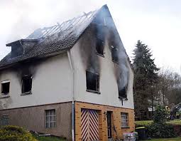 Amazon wo ist m weltall oben und unten! Feuer In Windeck Geilhausen Wohnhaus Ausgebrannt Ak Kurier De