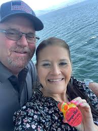 Royal vacationers hide and seek ducks game