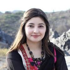 Tess Khan (@KhanTess)