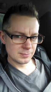 Dan Heil's Instagram, Twitter & Facebook