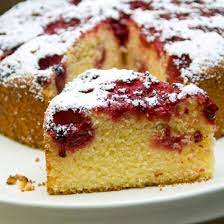 Mit einer gabel oder gezackten teigkarte muster auf der torte streichen und die torte evl. Polenta Kuchen Mit Himbeeren Und Zitrone Rezeptebuch Com