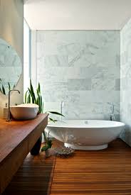 Nous vous proposons plusieurs styles de bains de soleil, en bois ou en le best seller reste tout de même le bain de soleil en teck, car il est très pratique, beau, et à. Le Meuble De Salle De Bains En Teck Archzine Fr