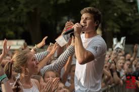 5,95€ free shipping on orders from 80€ austria: Wincent Weiss Charms The Young Ladies At Kunst Rasen 3 Songs Bonn