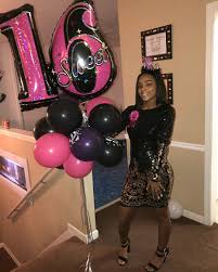 Sweet 16 Birthday Outfits For 16 Year Olds Rintyeryeѕt Rsℓℓsdy 16th Birthday Outfit Cute Birthday Outfits Birthday Photoshoot