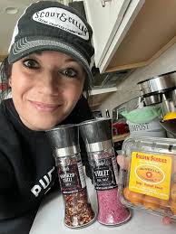 Violet salt flavor profile and uses