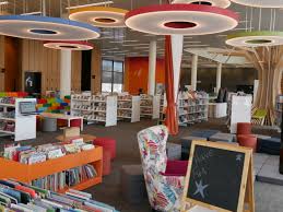 Display pieces ready to adapt to your brand. Library Shelving Hydestor Shelving