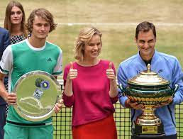 Aujourd'hui un défilé unique a lieu sur youtube. Rekord Champion Roger Federer Gewinnt Zum Neunten Mal In Hallewestfalen Owl Journal Nachrichten Aus Ostwestfalen Und Lippe