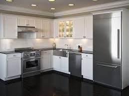 20 Beautiful And Modern L Shaped Kitchen Layouts Housely Modern Kitchen Layout Modern L Shaped Kitchens L Shape Kitchen Layout