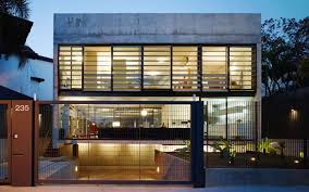 Unusual Modern City House Volume Design Procedure1 On Archinspire Org House And Home Magazine Courtyard House House